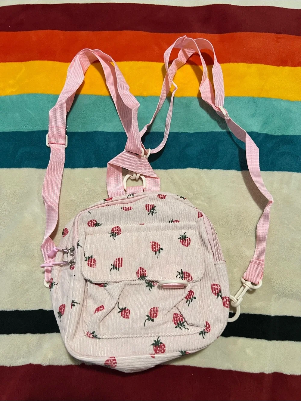 Strawberry Mini Backpack 🍓NWOT 🍓